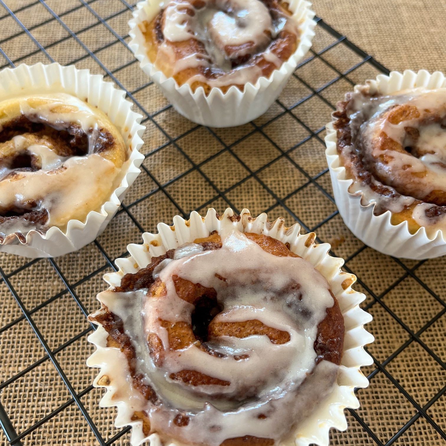 Cinnamon Rolls - Dairy Free (6 cnt)